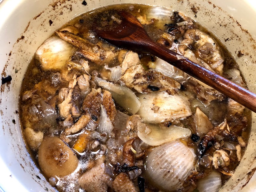 You are currently viewing How to make nourishing bone broth